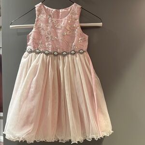 Elegant Pink Kids Dress with Floral Embellishments